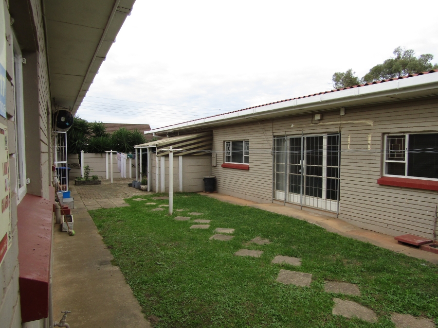 2 Bedroom Property for Sale in Humansdorp Eastern Cape